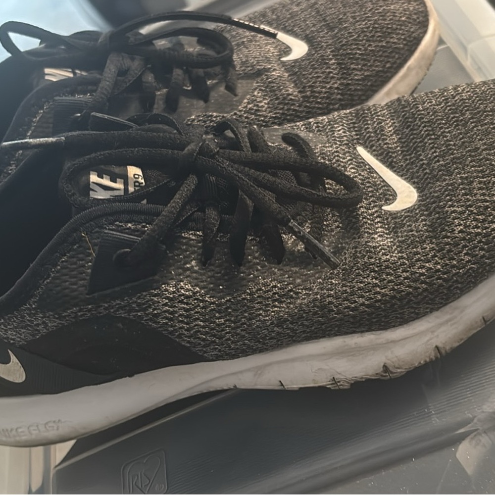 Nike Flex Black and White Athletic Shoes